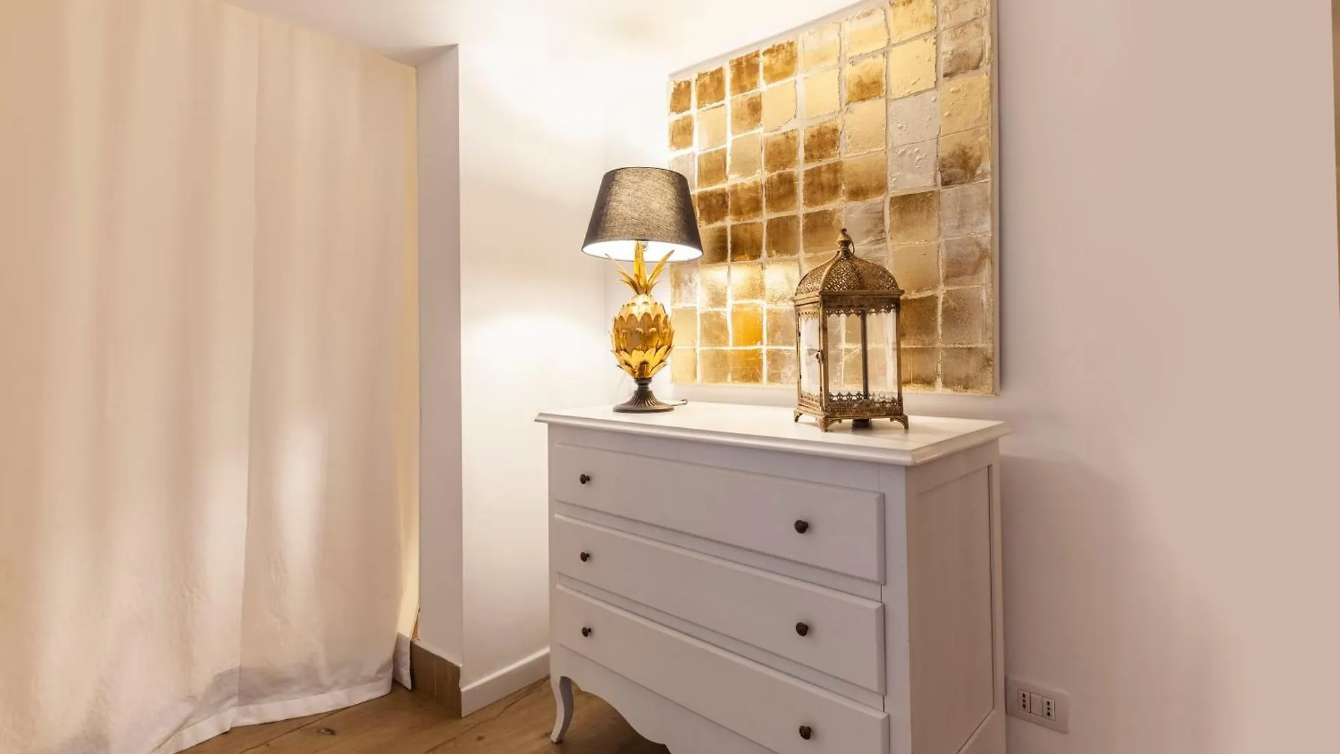 Campo Dei Fiori Historic Apartment Rome